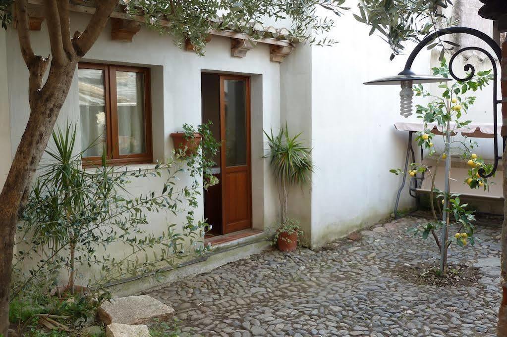 Casa Camboni-Dimora Storica Bed & Breakfast San Vito  Exterior foto